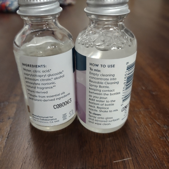 𝅺NWT Grove concentrated Tub and tile cleaner & Glass cleaner. - Picture 2 of 2